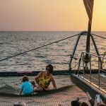 Atardecer en el Sunset Cruise en la Bahía de Cartagena Colombia