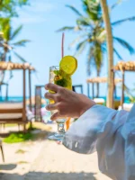 Pasadía en Luxury Beach Club – Exclusividad y Relax en Islas del Rosario - Imagen 4