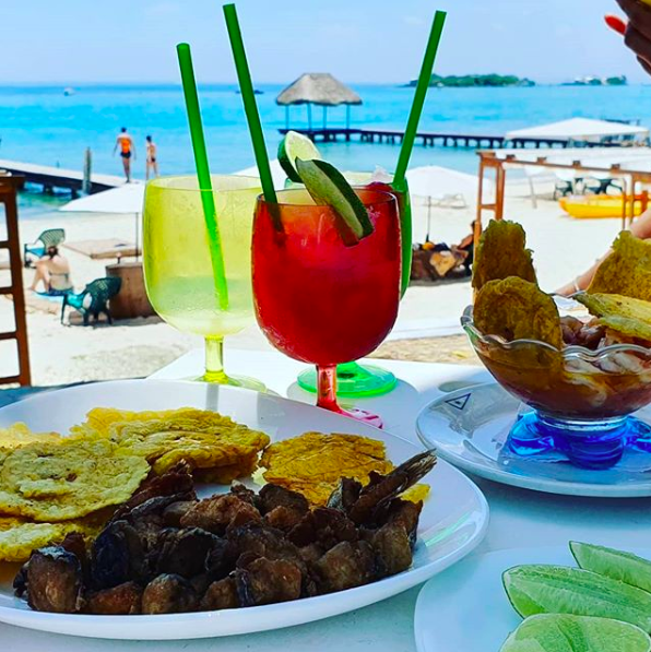 Almuerzo Luxury Beach Club Cartagena Colombia