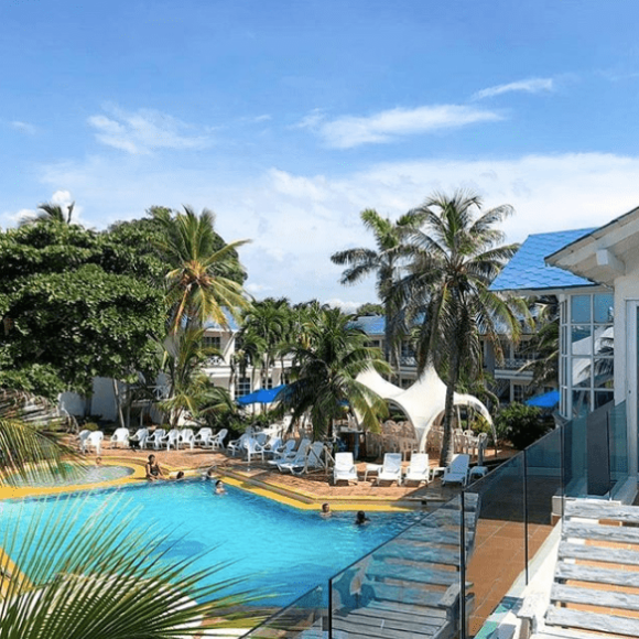 Piscina del Hotel Tropical INN en Cartagena Colombia