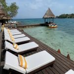 Sillas asoleadoras en Isla Fragata Islas del Rosario Cartagena